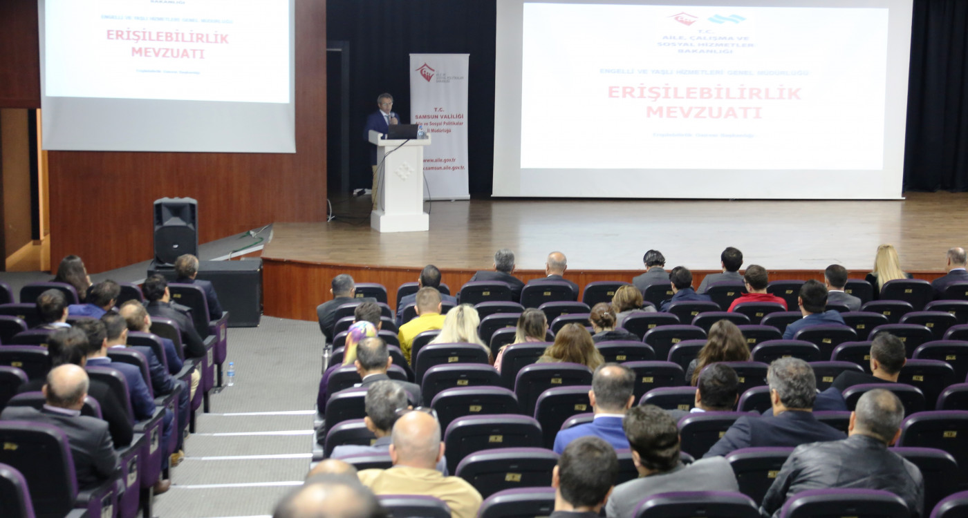 Samsun’da Valilik ve Belediye Yetkililerine Yönelik Erişilebilirlik Eğitimi