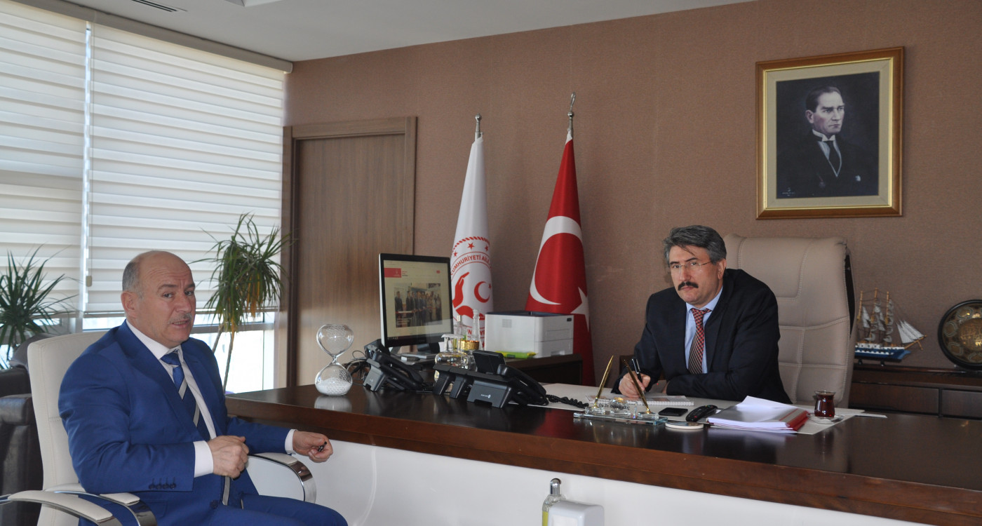 Engelli ve Yaşlı Hizmetleri Genel Müdürü Dr. Orhan KOÇ Ağrı Aile, Çalışma Ve Sosyal Hizmetler İl Müdürü Mehmetşafi ERİM’le faaliyet ve yürütülen projeleri görüştü