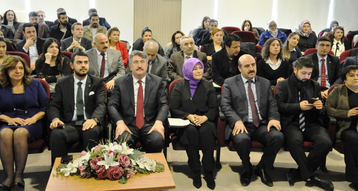 Türk İşaret Dili Tercümanlarının Sorun Alanları ve Çözüm Önerileri Çalıştayı Yapıldı