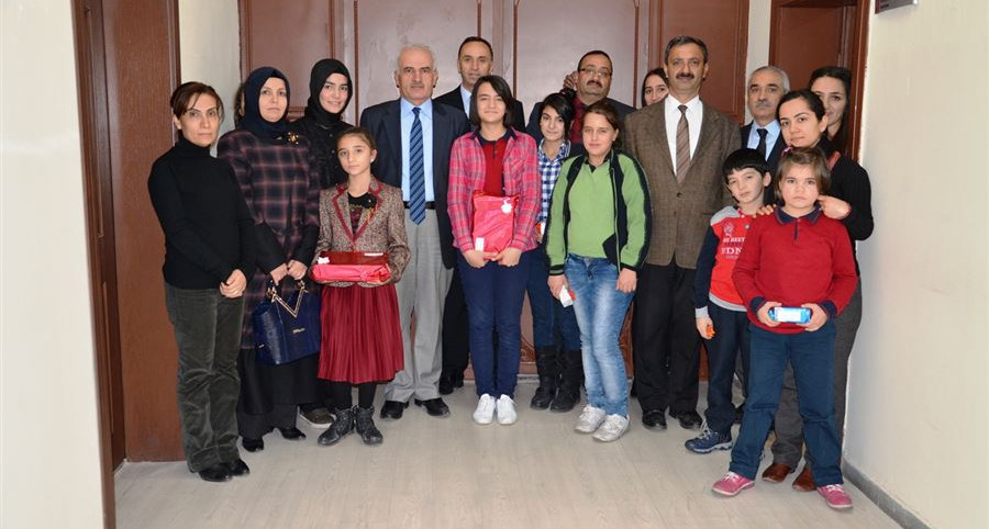 Kayseri'de çocuklar sanat için yarıştı