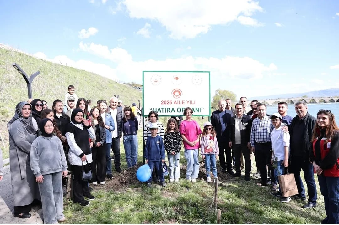 Muş’ta "2025 Aile Yılı Hatıra Ormanı" kuruldu