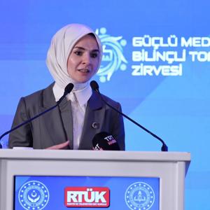 Bakanımız Mahinur Özdemir Göktaş, "Güçlü Medya, Bilinçli Toplum Zirvesi"nde konuştu - fotoğraf 1