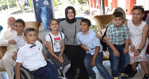 ''Kurumlarımızda kalan yaşlılarımızla ve çocuklarımızla biz büyük bir aileyiz’"