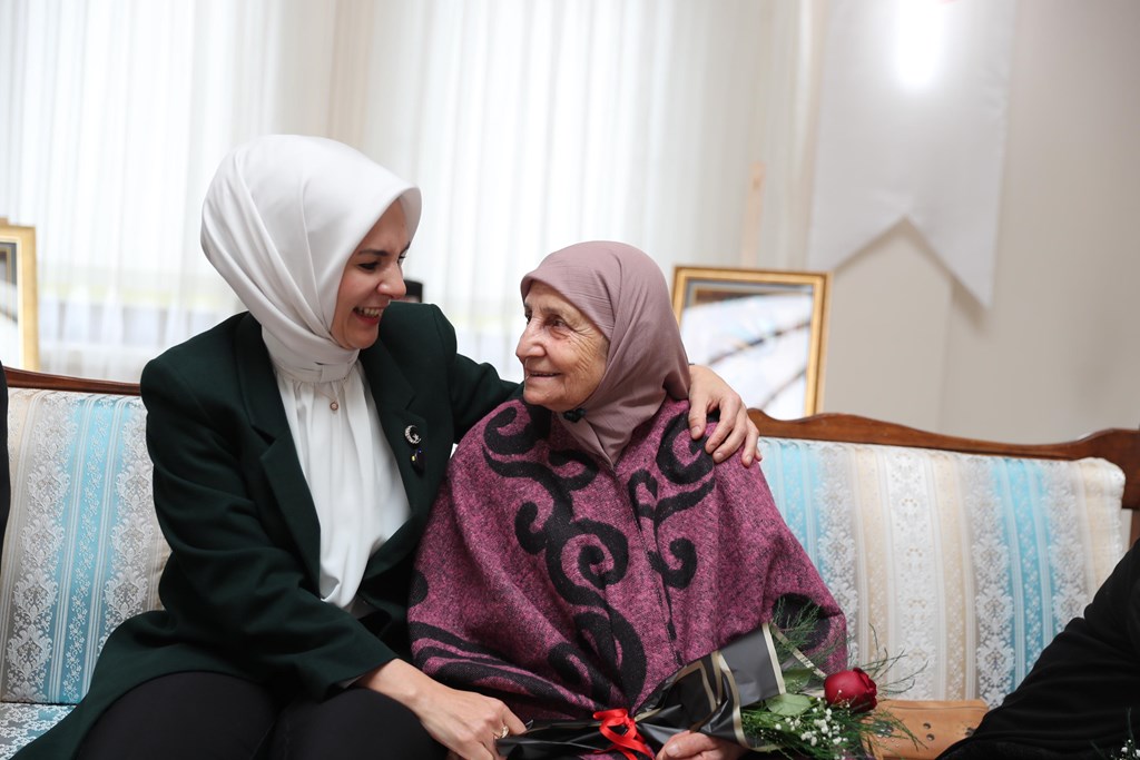 Yaşlı aylığı ve engelli aylıkları hesaplara yatırılmaya başlandı