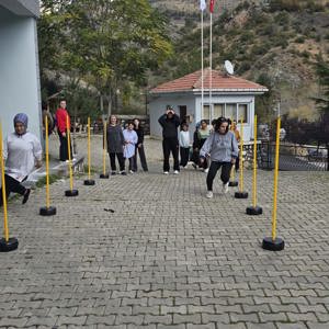Bakım, Rehabilitasyon ve Aile Danışma Merkezinde “Hareketle Güçleniyorum” Projesi Kapsamında Sportif Etkinlikler - fotoğraf 1
