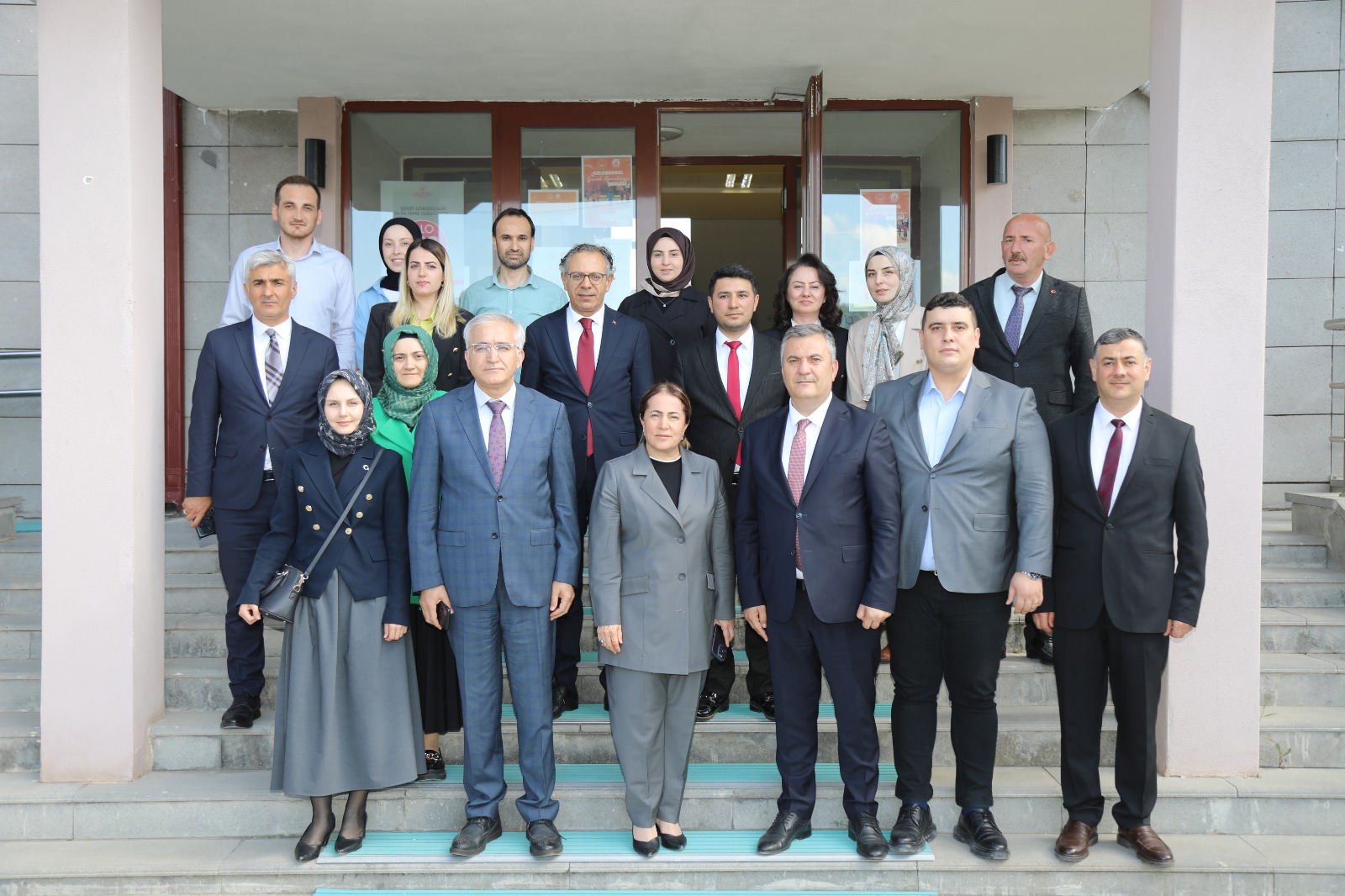 ÇUBUK SOSYAL YARDIMLAŞMA VE DAYANIŞMA VAKFI YENİ HİZMET BİNASINA TAŞINDI