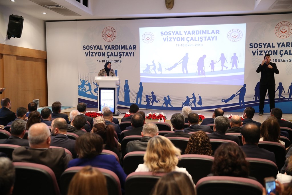 Bakan Selçuk: "Sosyal Yardım Artı Döneminde Kamu Hizmetlerine Erişimi Artırarak Daha Çok İhtiyaç Sahibi Vatandaşımıza Ulaşacağız"