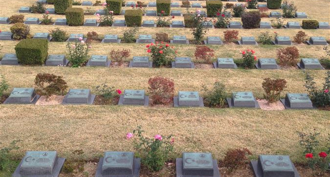 Birleşmiş Milletler Kore Anıtsal Mezarlığı’ndaki (UNMCK) Türk Şehitleri Anıtı  Açılmıştır.