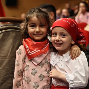 23 Nisan Ulusal Egemenlik ve Çocuk Bayramı’nın 105. yıl dönümü, Sivas’ta büyük bir coşkuyla kutlandı. - fotoğraf 4