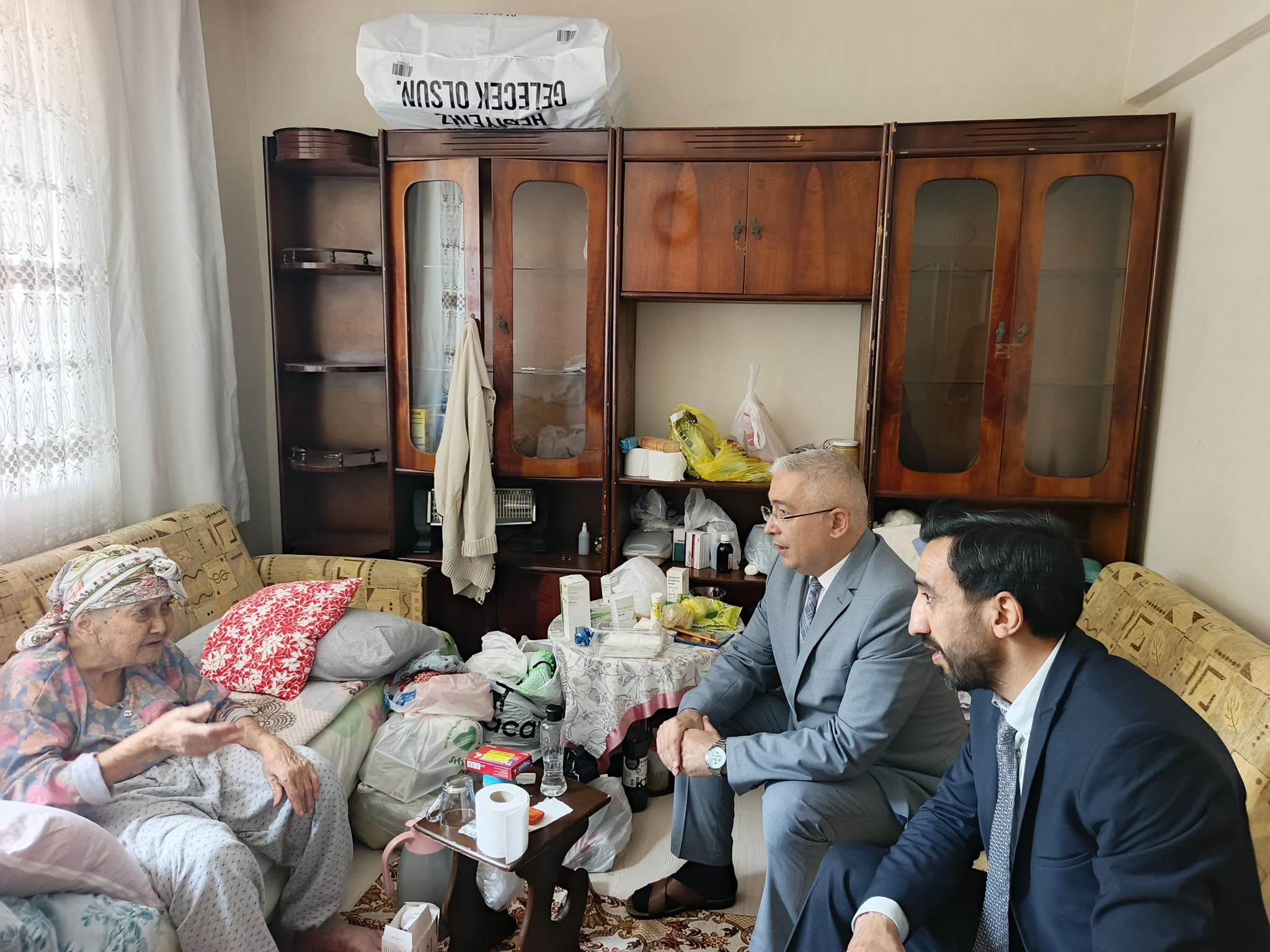 İl Müdürümüz Faruk Uysal, Nazime Ulaşçı’yı evinde ziyaret ederek ihtiyaç ve beklentilerini yerinde dinledi