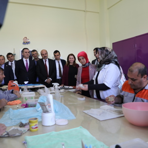 Parliamentary Down Syndrome, Autism and Other Developmental Disorders Prevalence Detection Research Commission Saray Unhindered Life, Care and Rehabilitation Center Reviews - fotoğraf 5
