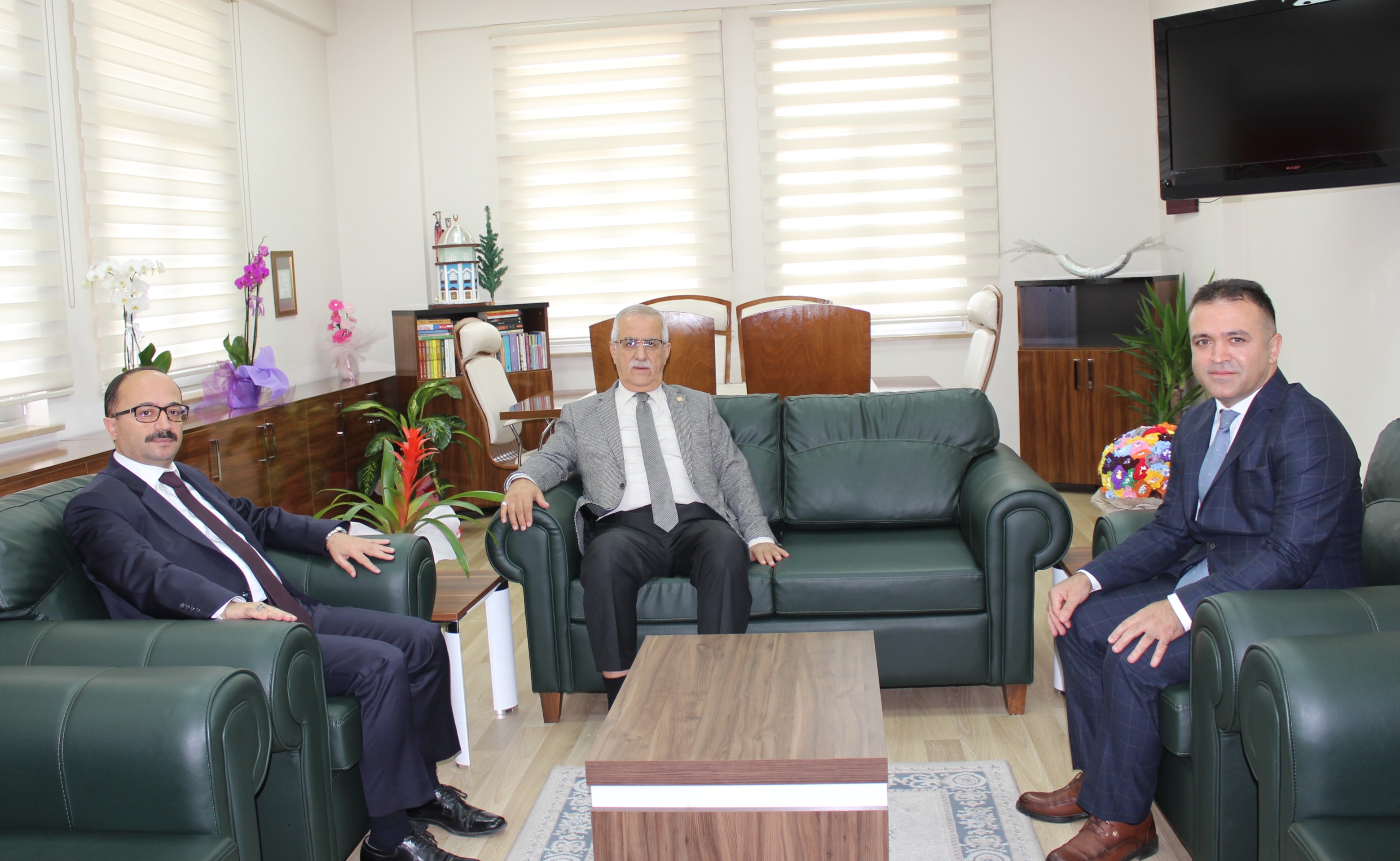 Sayın Muhammet Müfit AYDIN ve Osman MESTEN’ den İl Müdürümüze Ziyaret