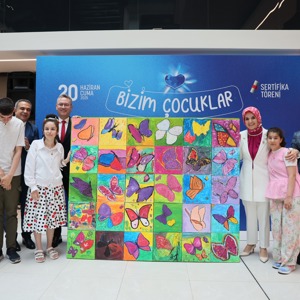Bakanımız Göktaş, Başakşehir'de "Bizim Çınarlar Yaşam Merkezi"nin açılışı ile Engelsiz Yaşam Merkezi'nde düzenlenen sergiye katıldı - fotoğraf 13