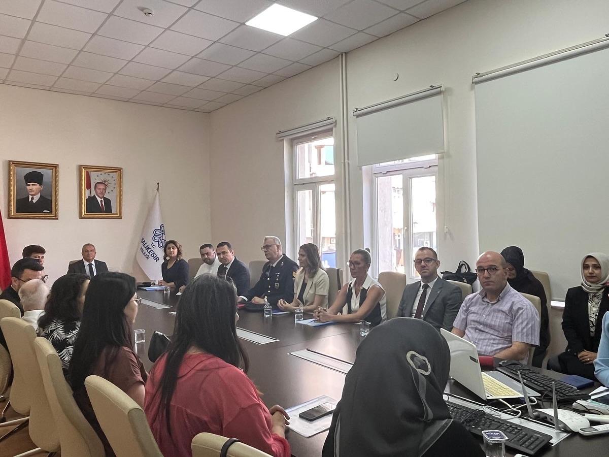 Vali Yardımcımız Sayın Doç. Dr. Şükrü YILDIRIM başkanlığında, İl Müdürümüz Sayın Emine BÖÇKÜN'ün katılımıyla “Kadına Yönelik Şiddetle Mücadele İl Koordinasyon İzleme ve Değerlendirme Toplantısı” Gerçekleştirildi.