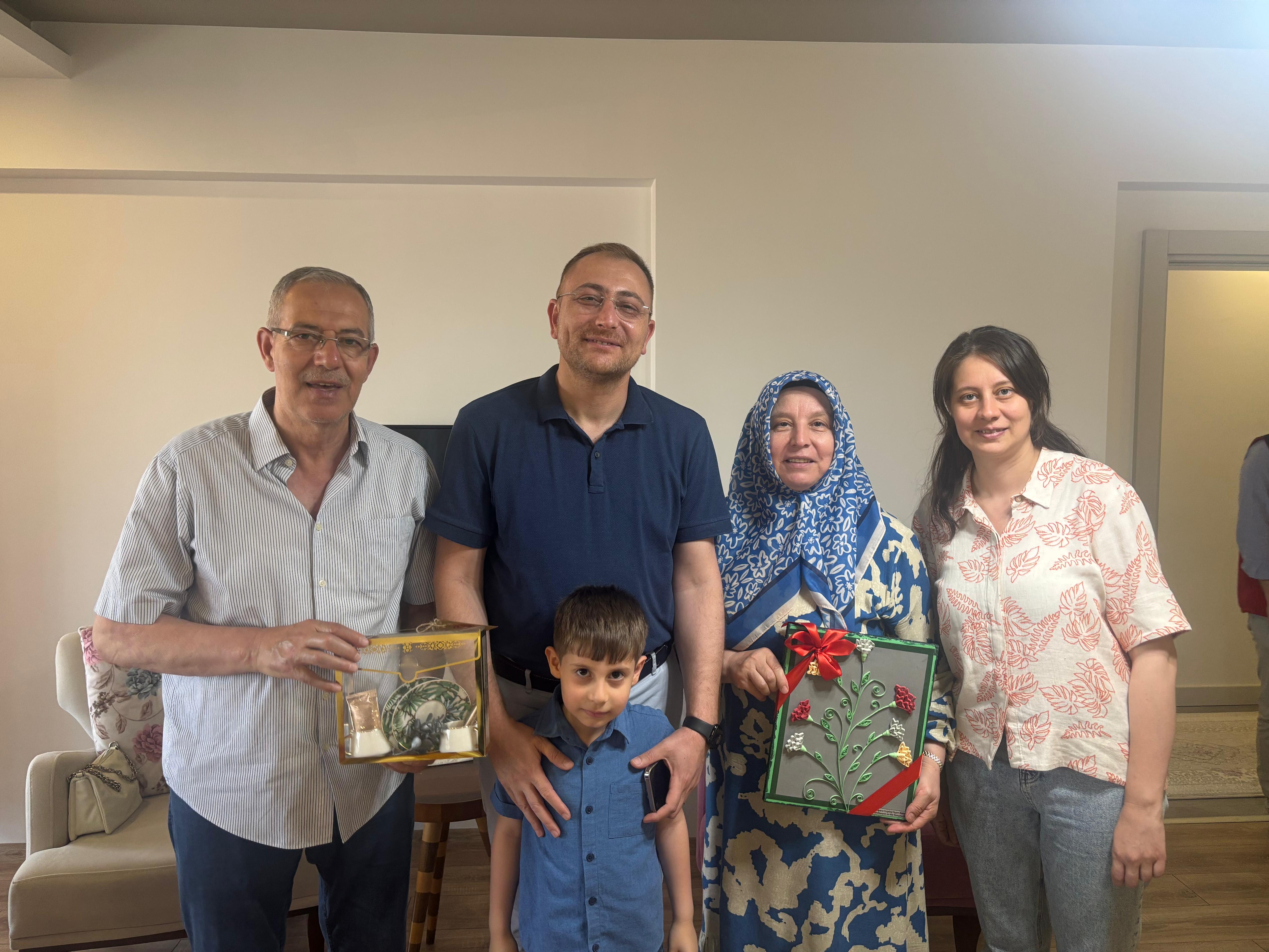 Şehit Yakınlarımıza Babalar Günü Ziyareti