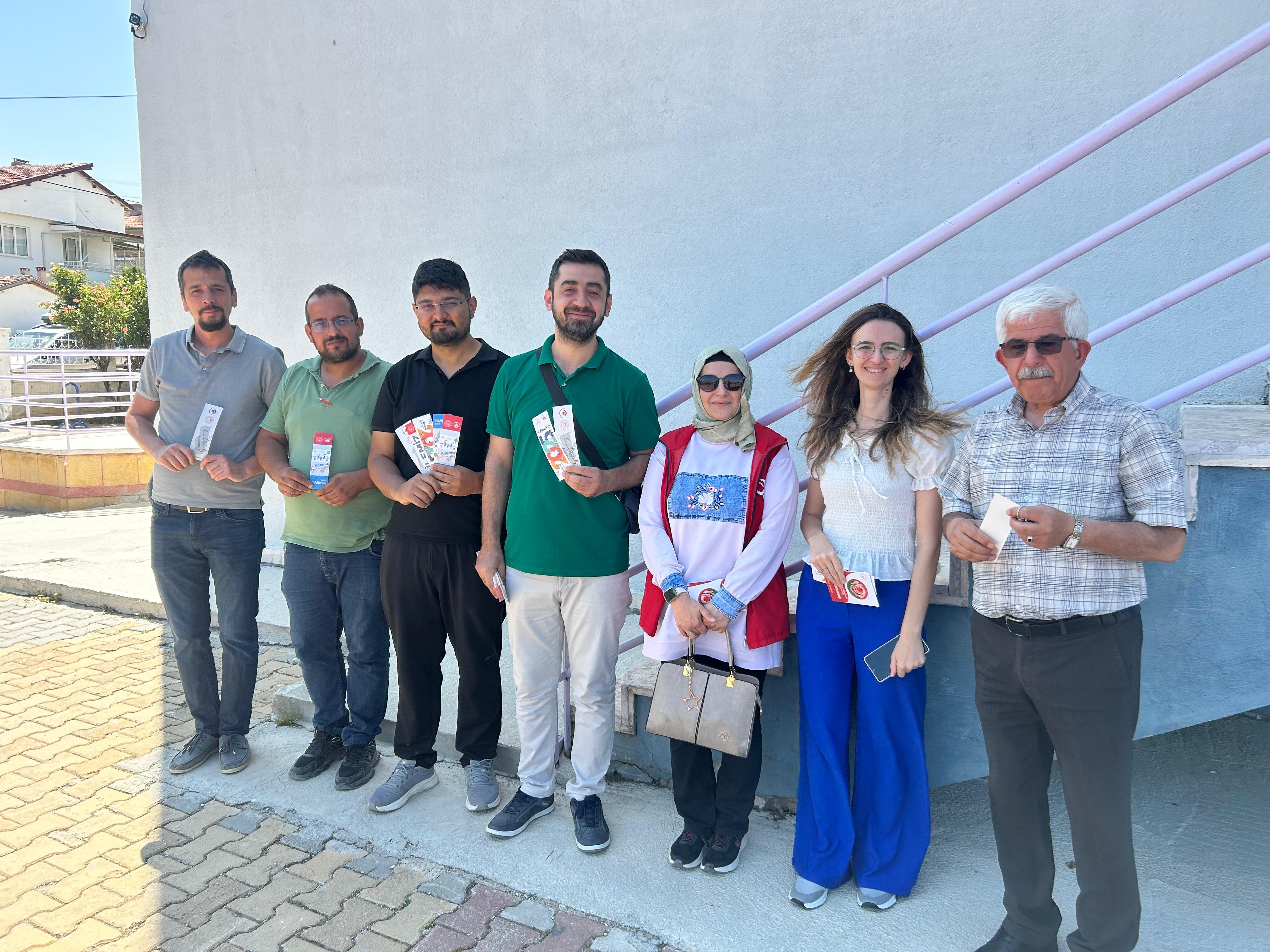 Şarkikaraağaç'ta 2025 Aile Yılı Bilgilendirme Çalışmaları