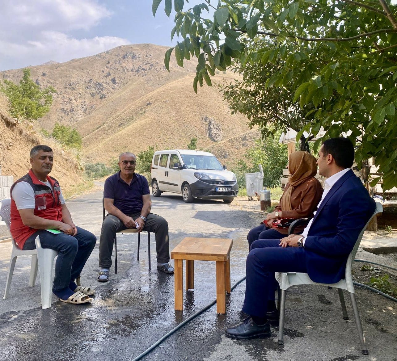 Yüksekova’da Şehit Ailesine Ziyaret