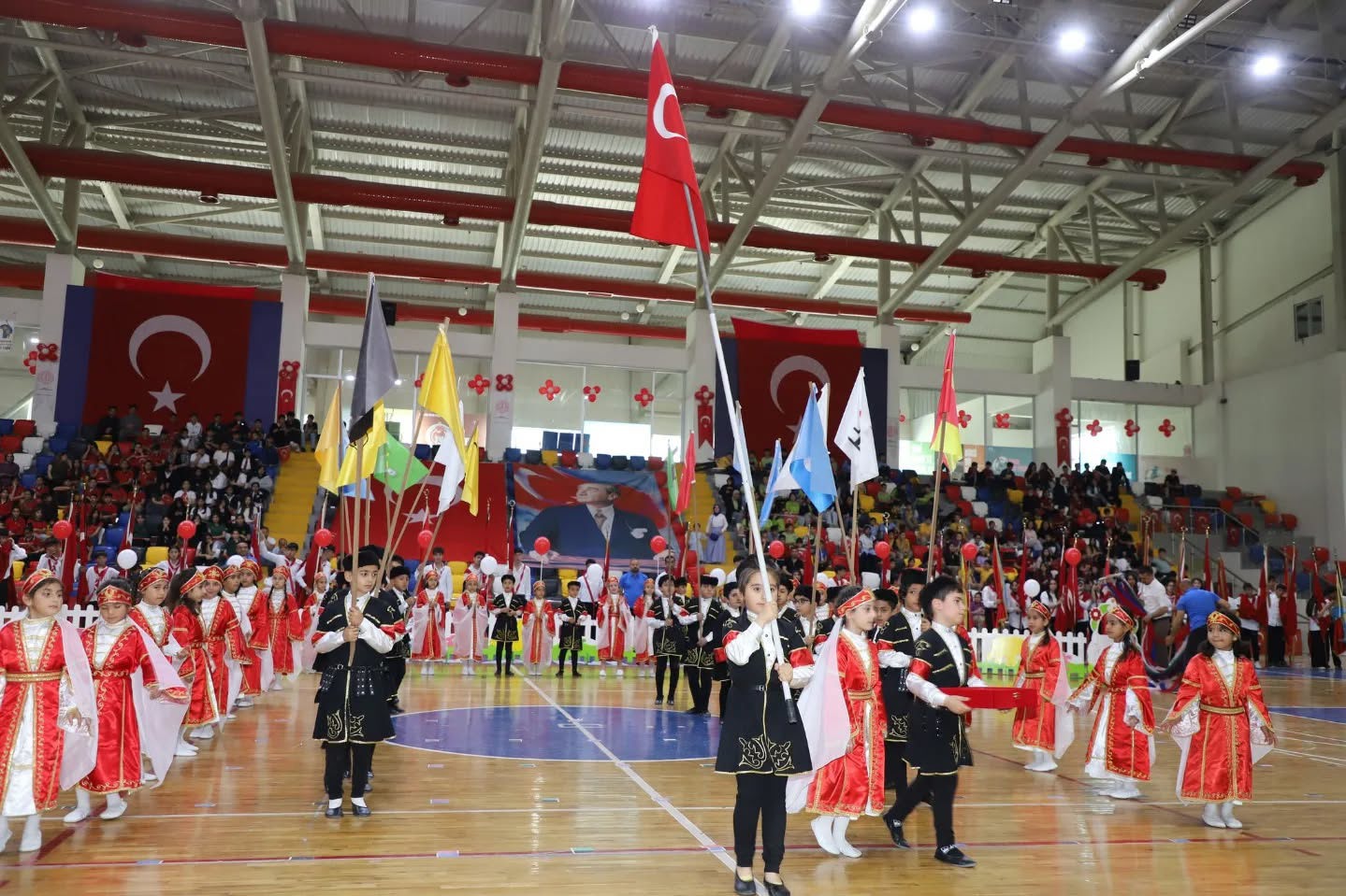 23 Nisan Ulusal Egemenlik ve Çocuk Bayramı Programına Katılım Sağladık - fotoğraf 10