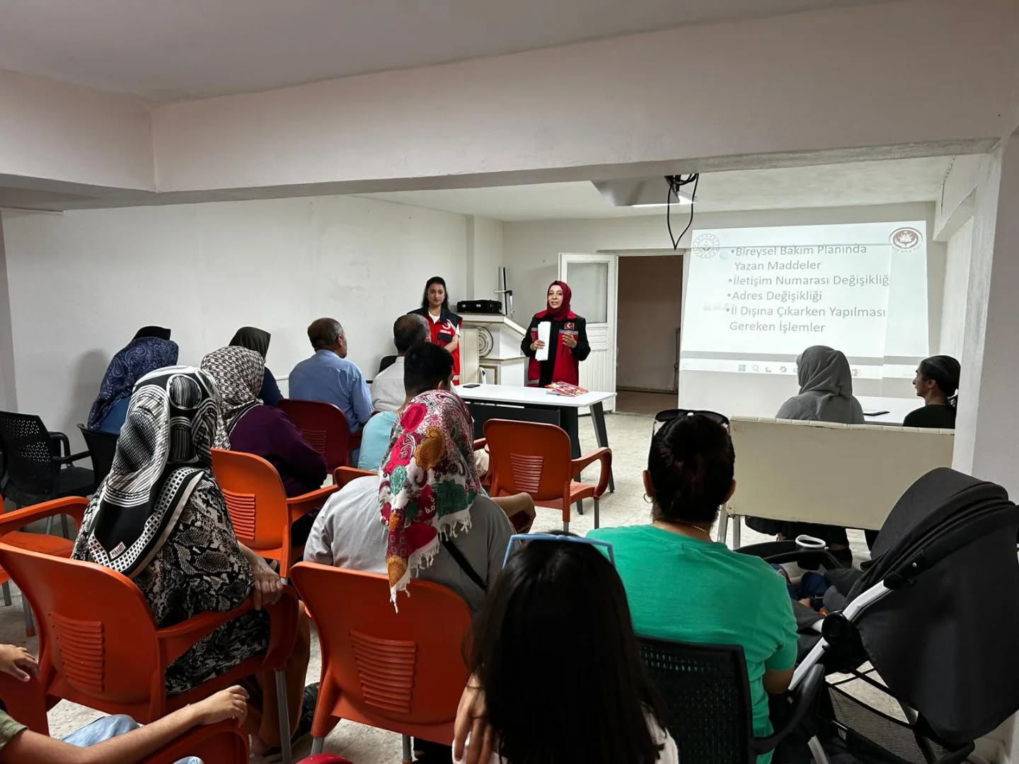 Engellilerin Bakımına Yönelik Dikkat Edilmesi Gereken Hususlar Konusunda Bakıcılarımızla Eğitim Gerçekleştirdik