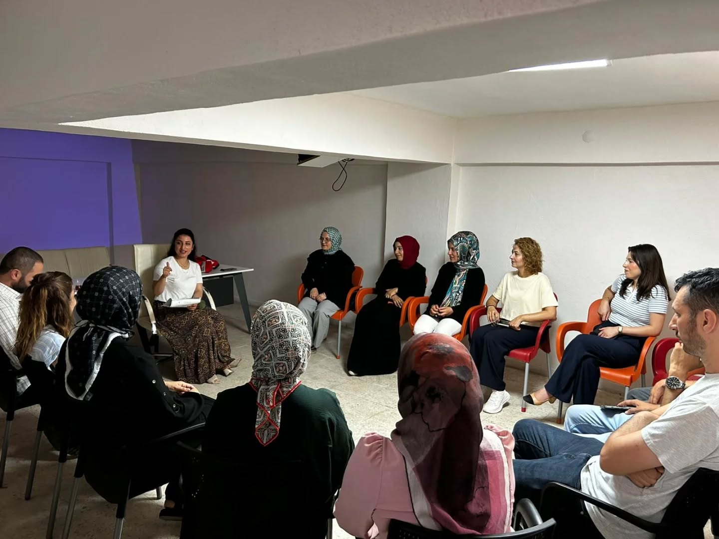 Afet ve Acil Durumlar Sonrasında Yetişkinlere Yönelik Psikoeğitim Kapsamında Grup Çalışması Gerçekleştirdik