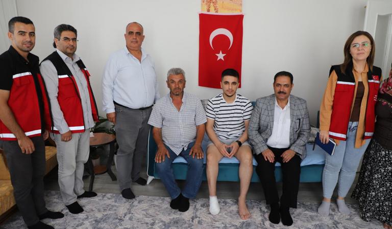Kahraman Gazimiz Piyade Sözleşmeli Er Serkan Bereket’i Ziyaret Ettik