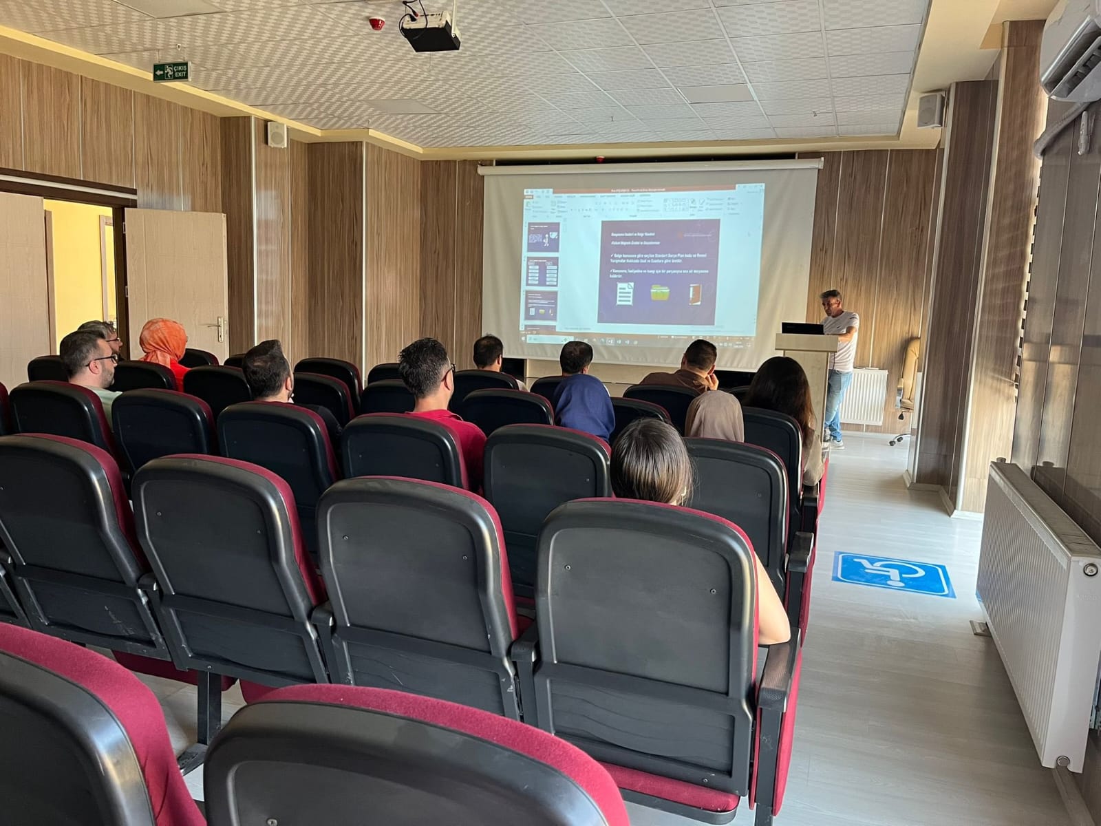 Devlet Arşiv Hizmetleri Hakkında Yönetmelik İle İlgili Hizmetiçi Eğitim