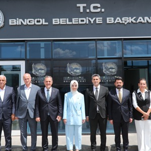 Bakanımız Göktaş, Bingöl'de Gönül Elçileri ile Koruyucu Aile Farkındalık Toplantısı'nda konuştu - fotoğraf 9