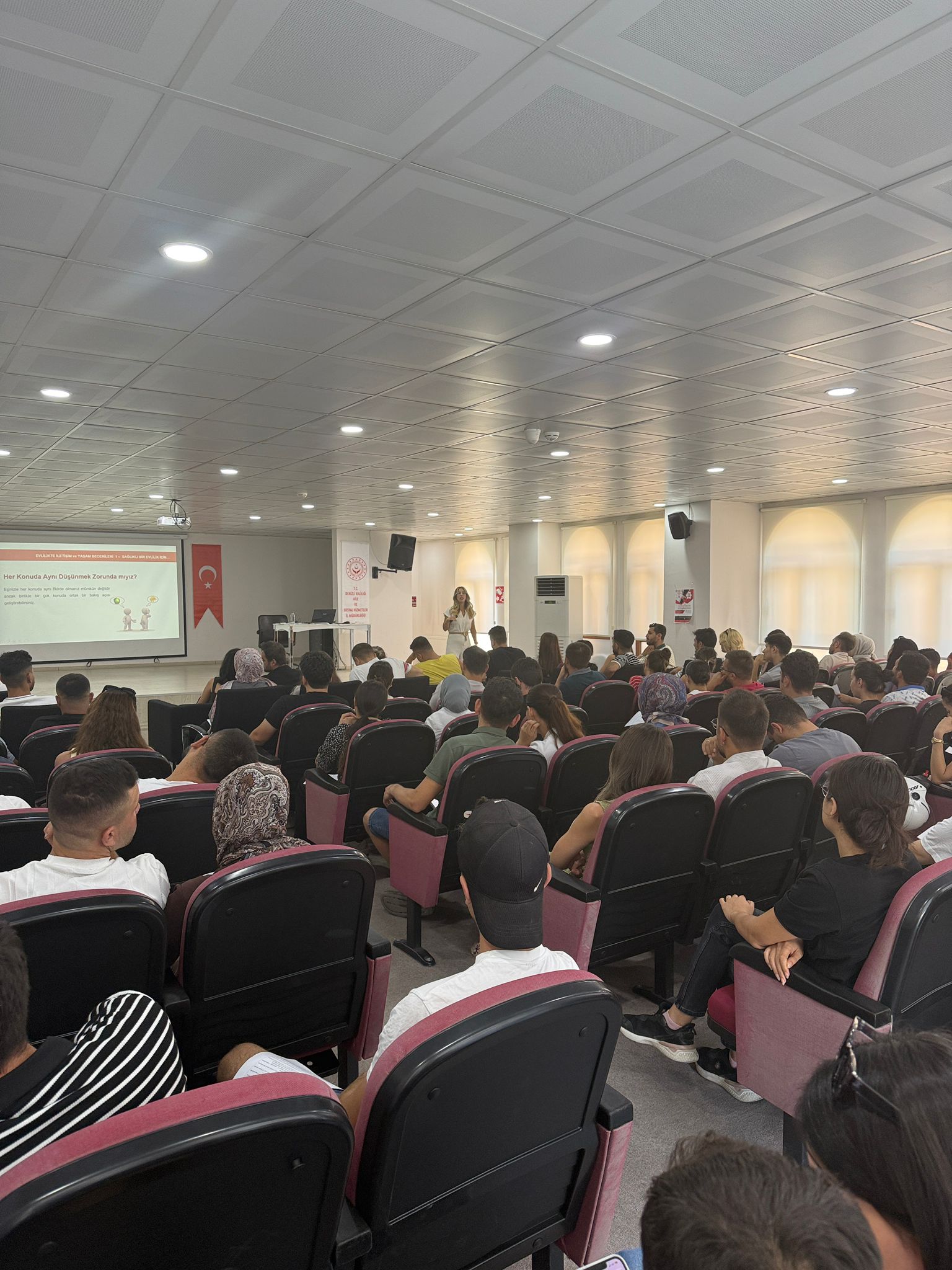 Pamukkale SHM Tarafından Evlilik Kredisi Başvurusu Yapan Gençlere Eğitim Desteği Verildi