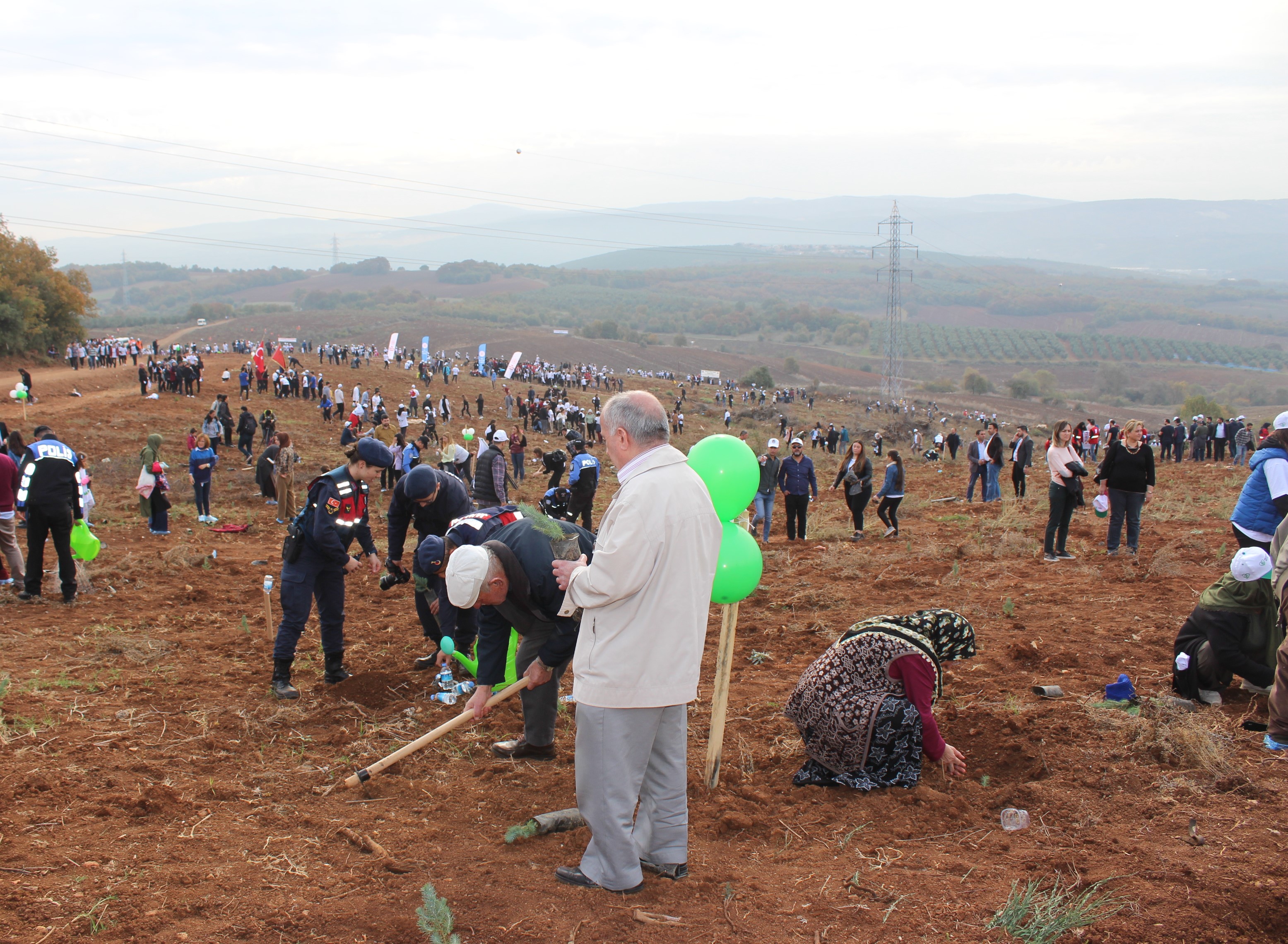 İl Müdürlüğümüz Daha Yeşil Bir Bursa İçin Fidanları Toprakla Buluşturdu