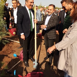 Yeşil Bir Türkiye için Fidanlar Toprakla Buluştu - fotoğraf 8