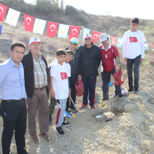 Yeşil Bir Türkiye için Fidanlar Toprakla Buluştu - fotoğraf 25
