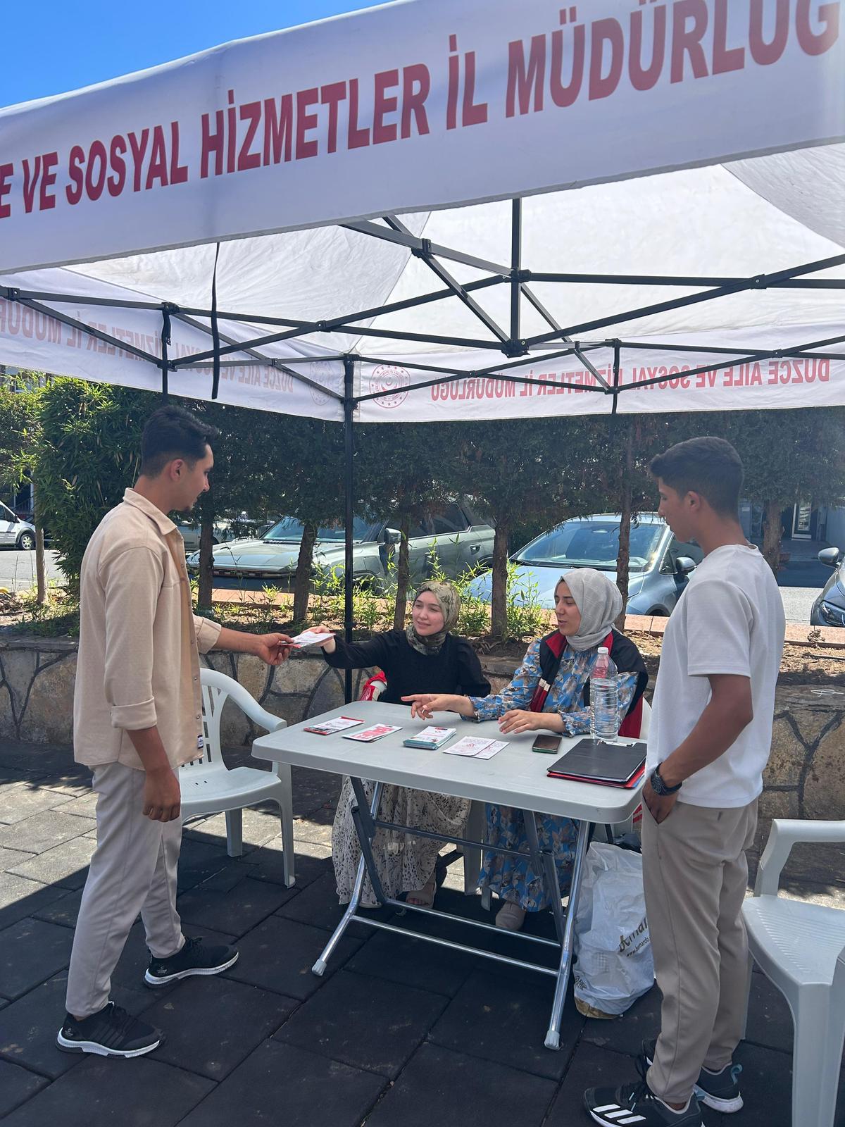 Aile Sosyal Destek Uzmanlarımız Vatandaşlarımızın Yanında Olmaya Devam Ediyor.