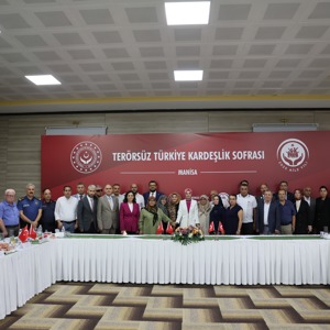Bakanımız Göktaş, Manisa'da "Türkiye Yüzyılı Buluşmaları" programında konuştu - fotoğraf 9