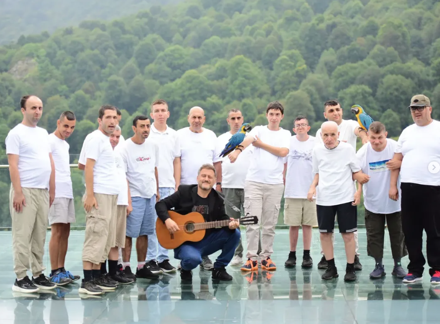 Akmeşe Bakım ve Rehabilitasyon Merkezi’nde Özel Bireylerle Etkinlik