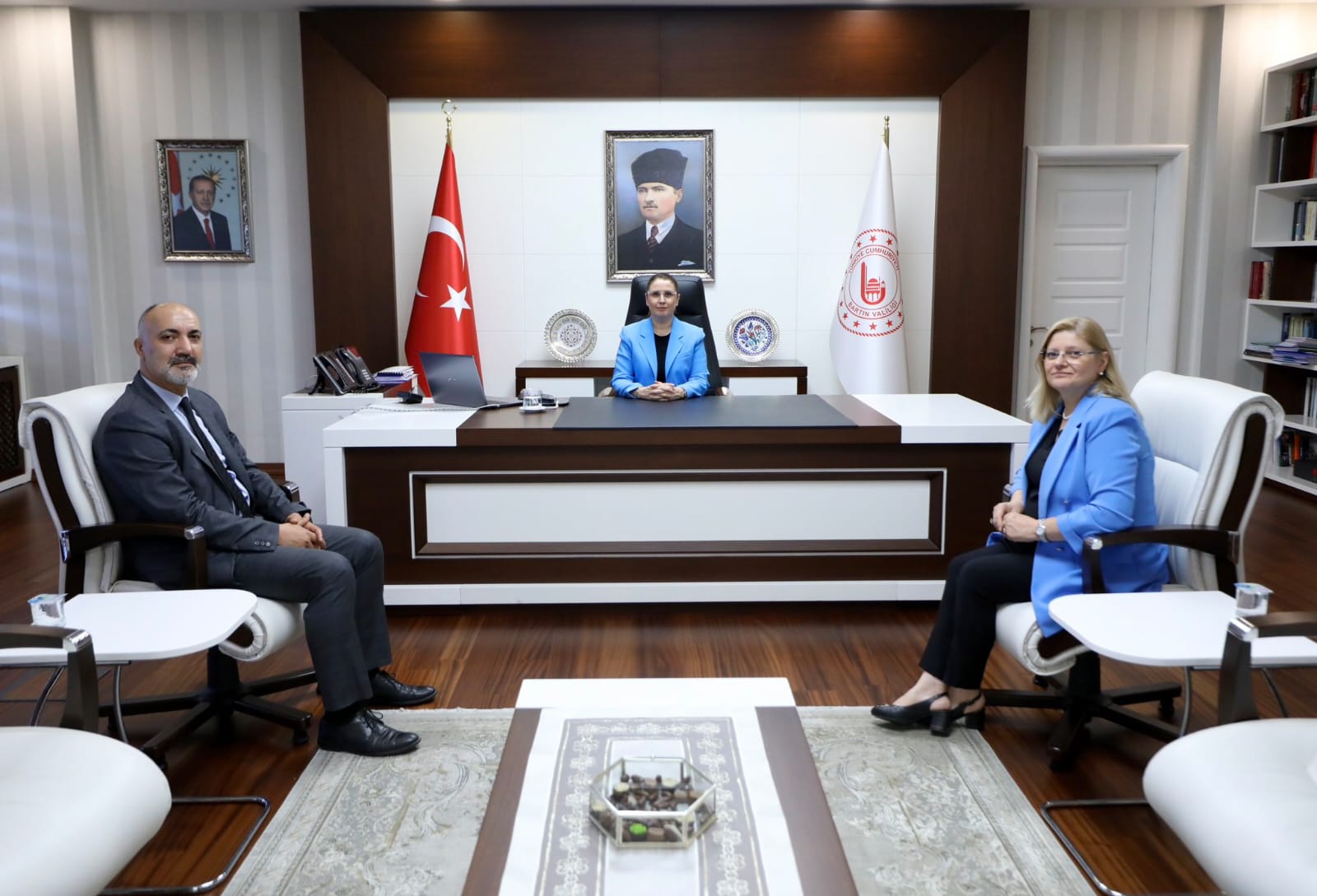 Hukuk Müşaviri Ferda Dönmez ve İl Müdürümüz Yavuz Korkmaz'dan, Bartın Valimiz Dr. Nurtaç Arslan'a nezaket ziyareti.