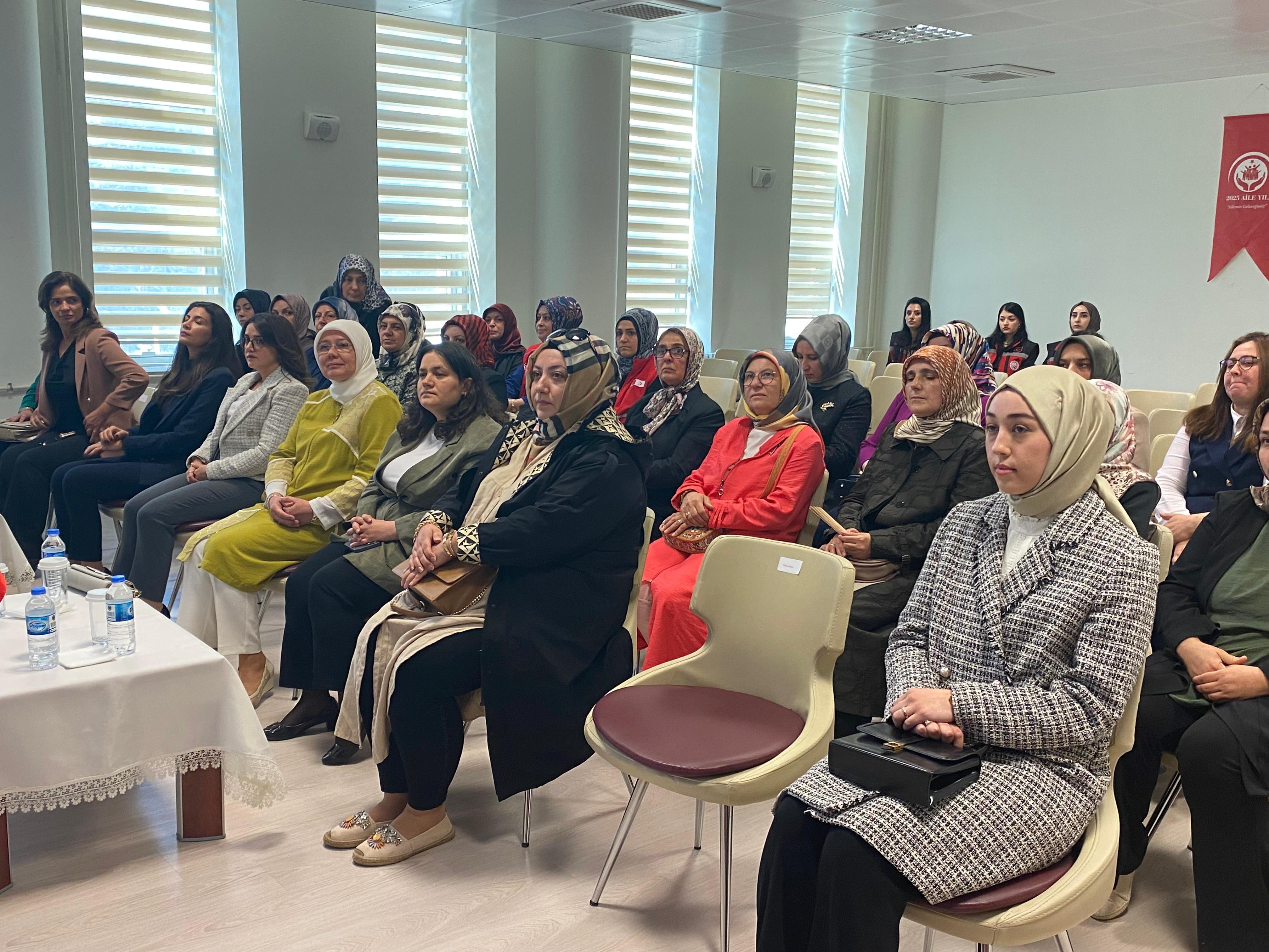 Gönül Elçileri ile Koruyucu Aile Farkındalık Toplantısı