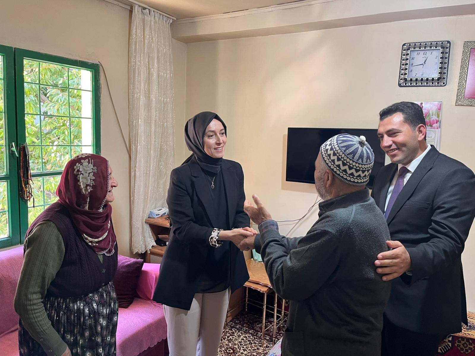 Şehit Ailelerine Anlamlı Ziyaret