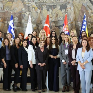 Bakanımız Göktaş, Sırbistan'da Kadın Konferansı kapsamında düzenlenen panelde konuştu - fotoğraf 6