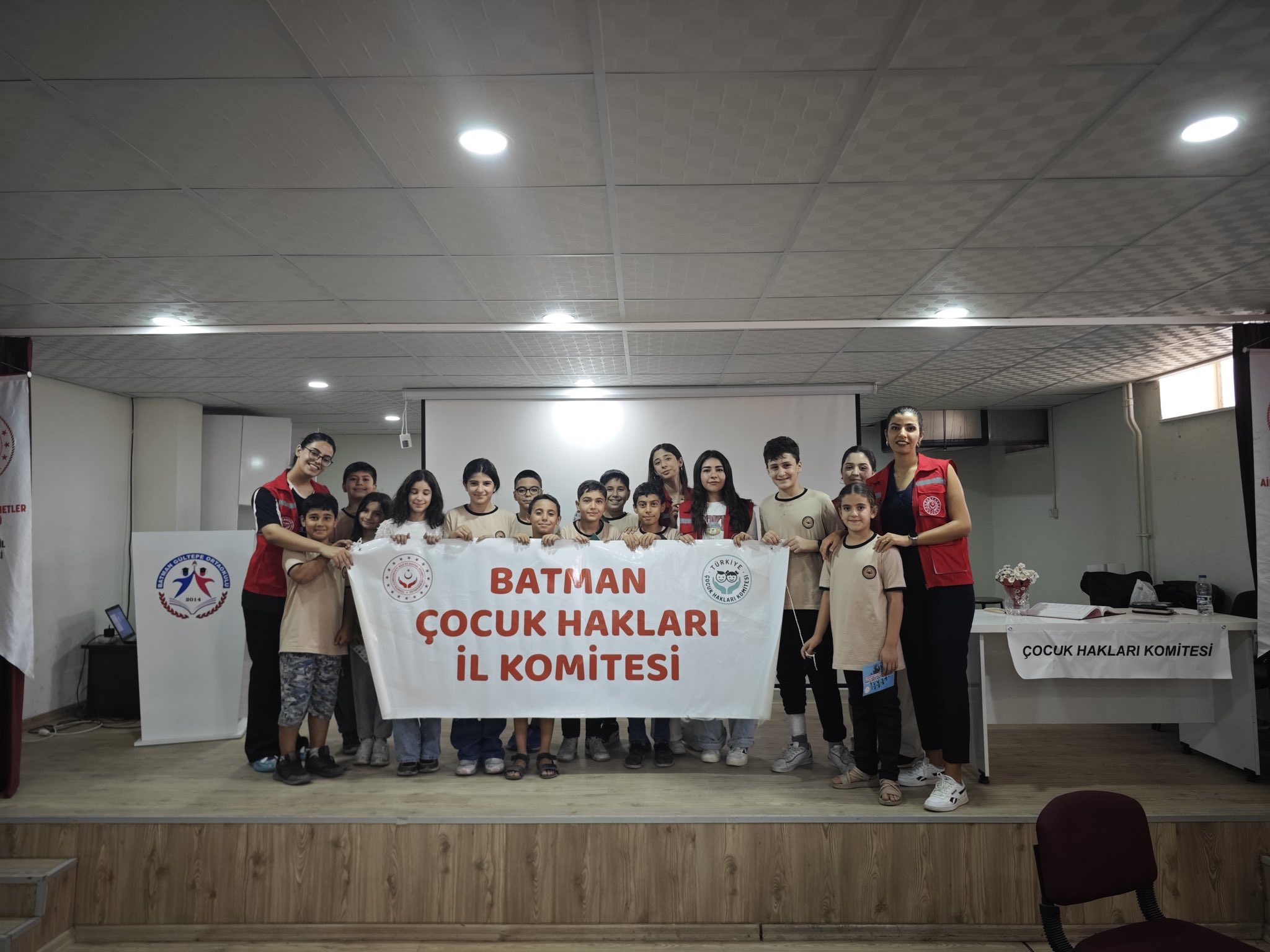 Batman Çocuk Hakları İl Komitesi üyeleri “Akran Eğitimi”