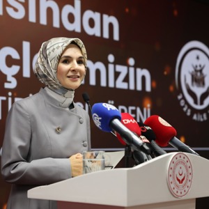 Bakanımız Göktaş, devlet korumasındaki gençlerin kamu kurumlarına yerleştirilmesi töreninde konuştu - fotoğraf 2