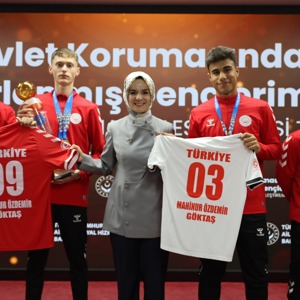 Bakanımız Göktaş, devlet korumasındaki gençlerin kamu kurumlarına yerleştirilmesi töreninde konuştu - fotoğraf 5