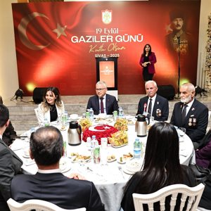 19 Eylül Gaziler günü münasebetiyle; Valiliğimiz ev sahipliğinde; gazi ve gazi ailelerimizin onuruna yemek programı düzenlendi. - fotoğraf 1