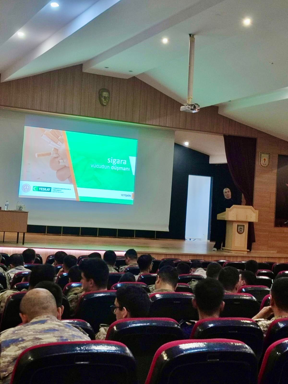 Askerlere “Evlilik Öncesi Eğitim” ve “Bağımlılıkla Mücadele” Semineri  