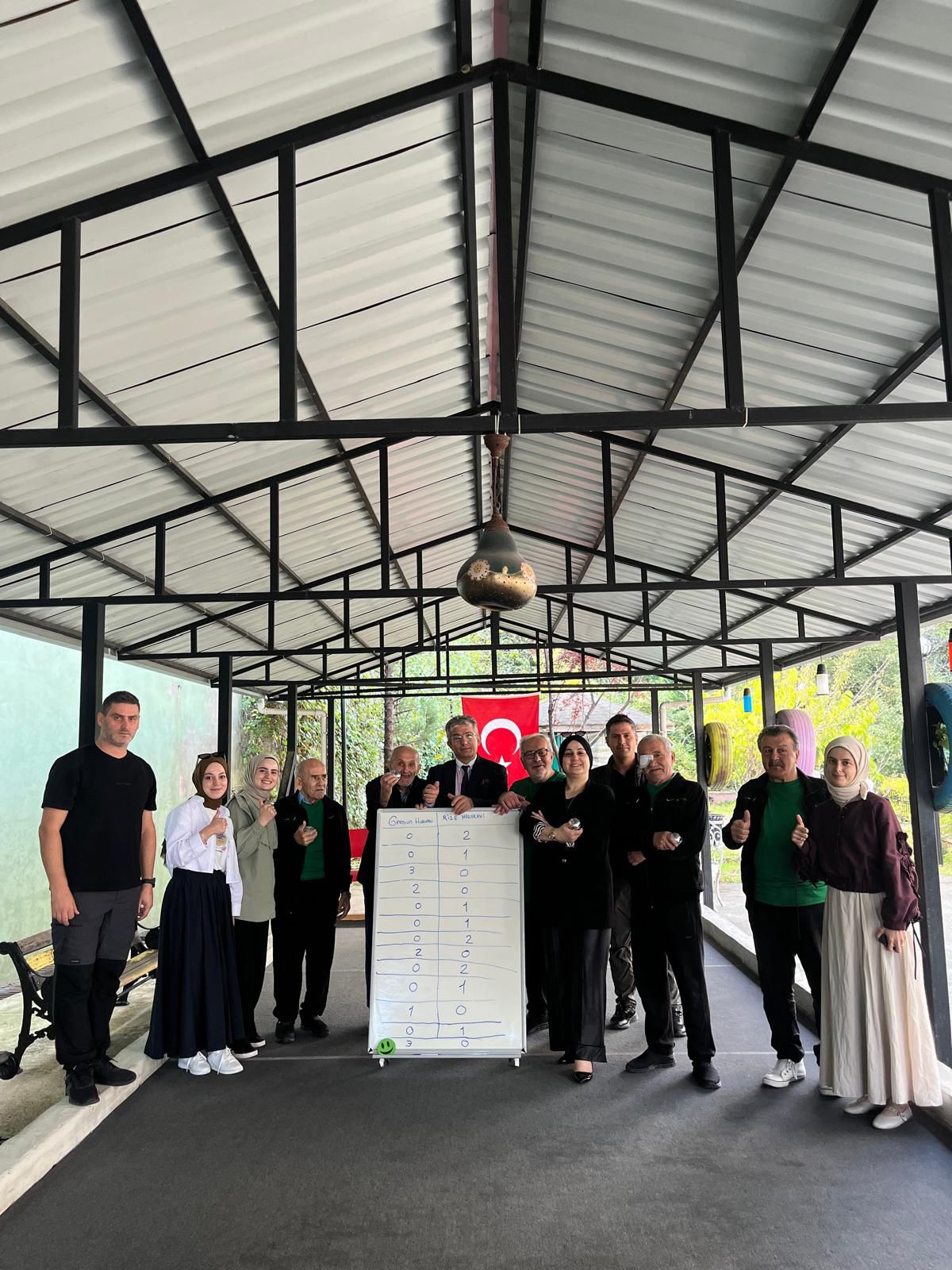 Sahada Rekabet, Gönüllerde Birlik