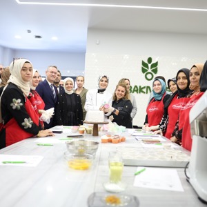 Bakanımız Göktaş, Başakşehir Bizim Çınarlar Yaşam Merkezi ve BAKMER'in açılışına katıldı - fotoğraf 5