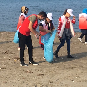 Bugünün Çocuklarının Yarının Çocuklarına Bırakacakları Daha Temiz Bir Dünya İçin El Ele - fotoğraf 2