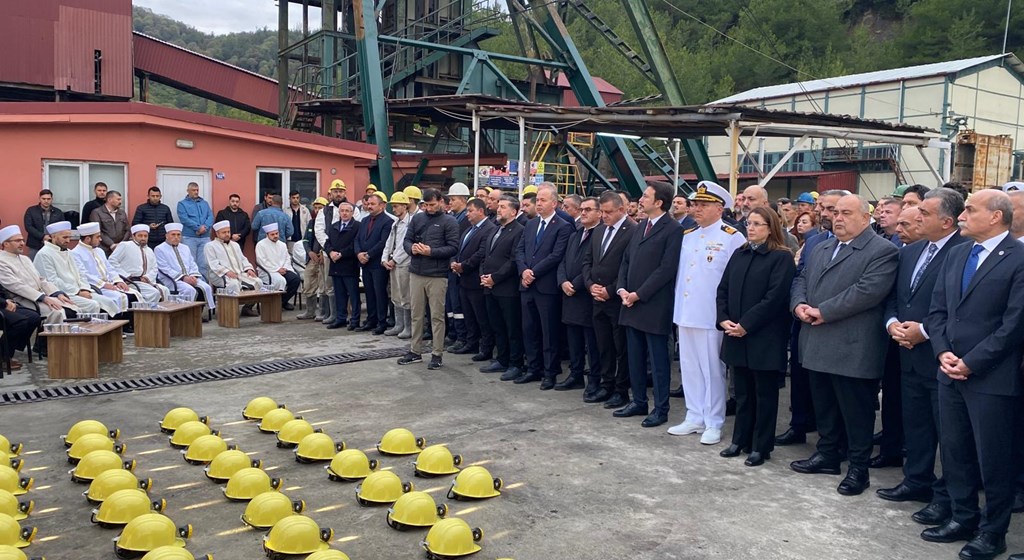 "Maden Şehitleri Anıtı" önünde Anma Programı