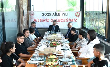 Valimiz ve İl Müdürümüz,  Ebeveyn Kaybı Yaşayan Çocuklarla Kahvaltıda Buluştu