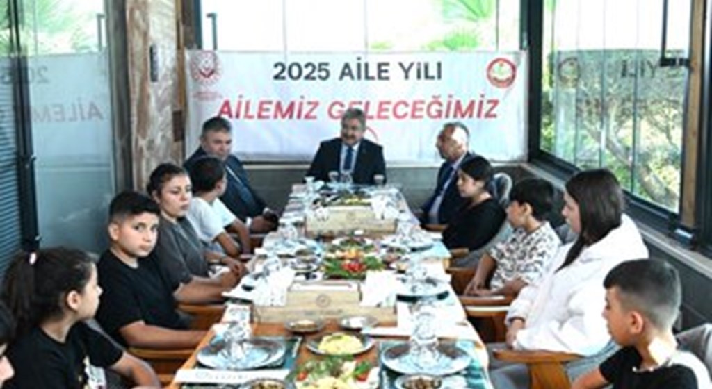 Valimiz ve İl Müdürümüz,  Ebeveyn Kaybı Yaşayan Çocuklarla Kahvaltıda Buluştu