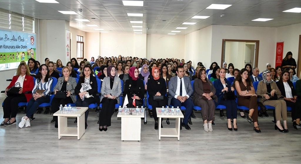 Gönül Elçileri ile Koruyucu Aile Farkındalık Toplantısı